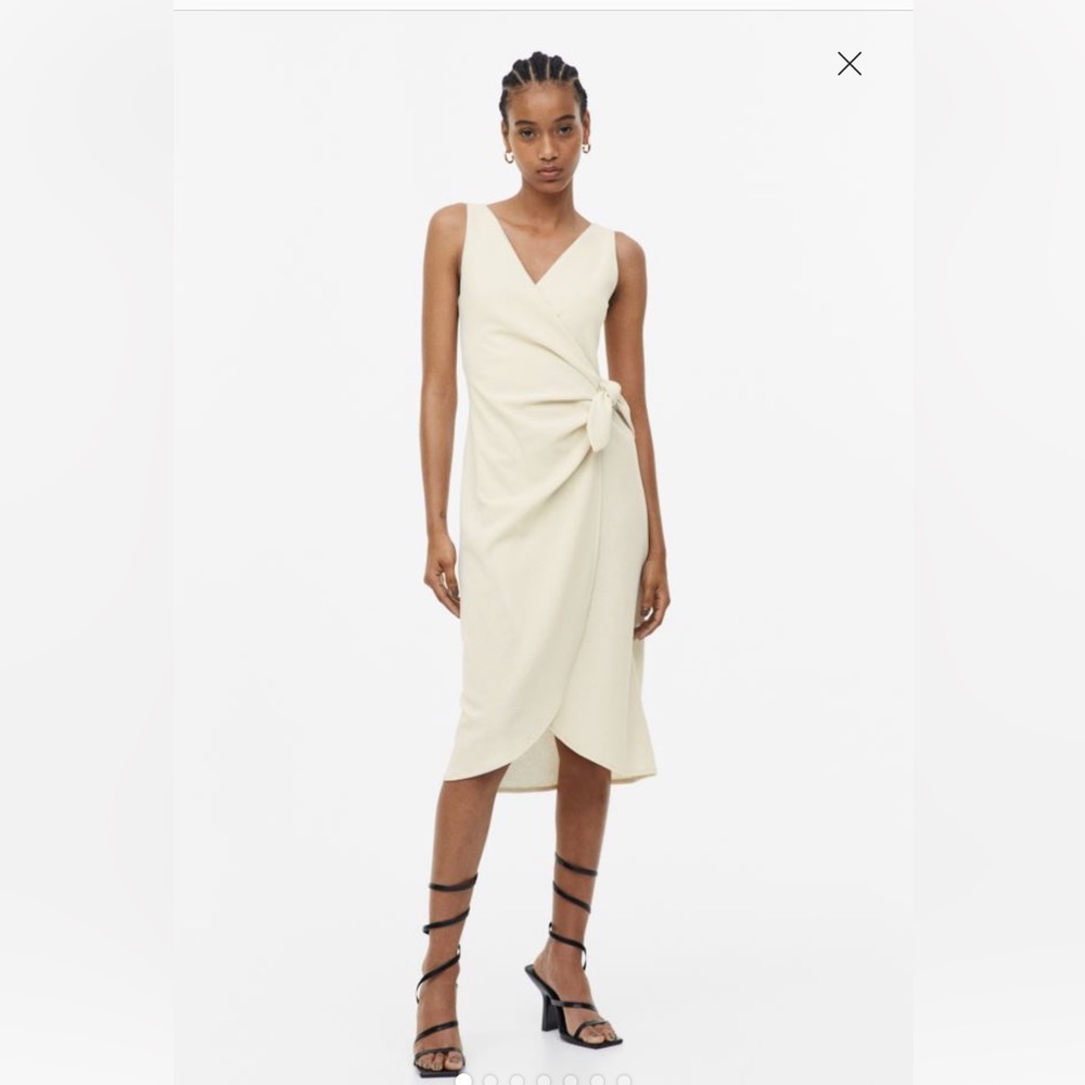 🍦 H&M - Cream V-neck Wrap Dress - S NWOT